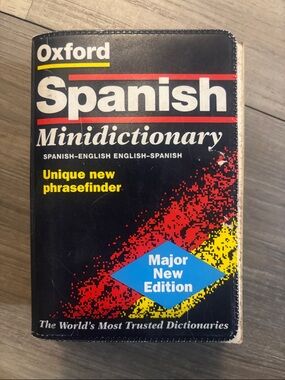 Oxford Spanish Minidictionary - Black with Red, Yellow & Blue Accents